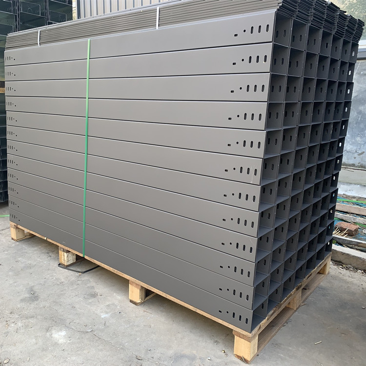 <b>防火喷塑电缆桥架</b>