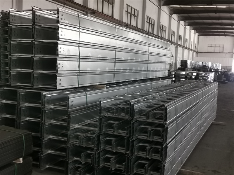 <b>大跨距电缆桥架</b>